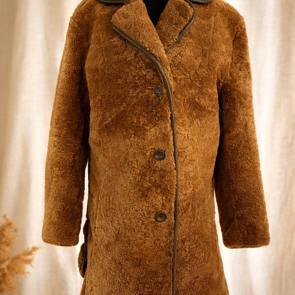 Brown Genuine Shearling Women's Coat Made in England. - Picture 2 of 16